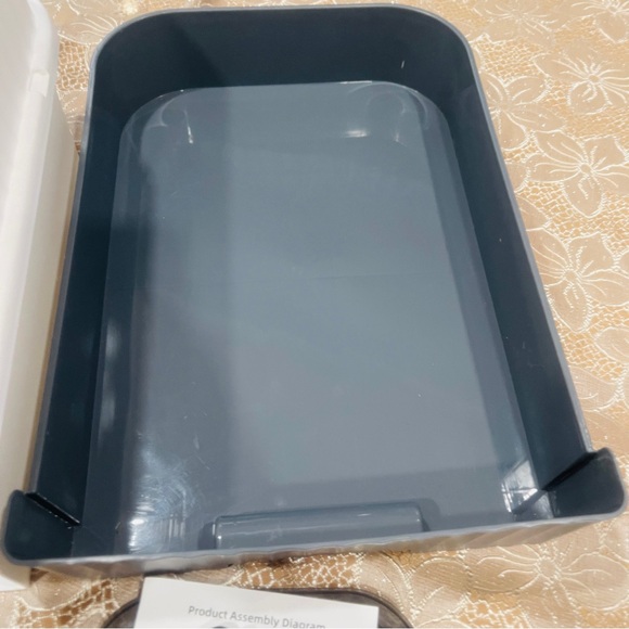 Litter box - Picture 7 of 8